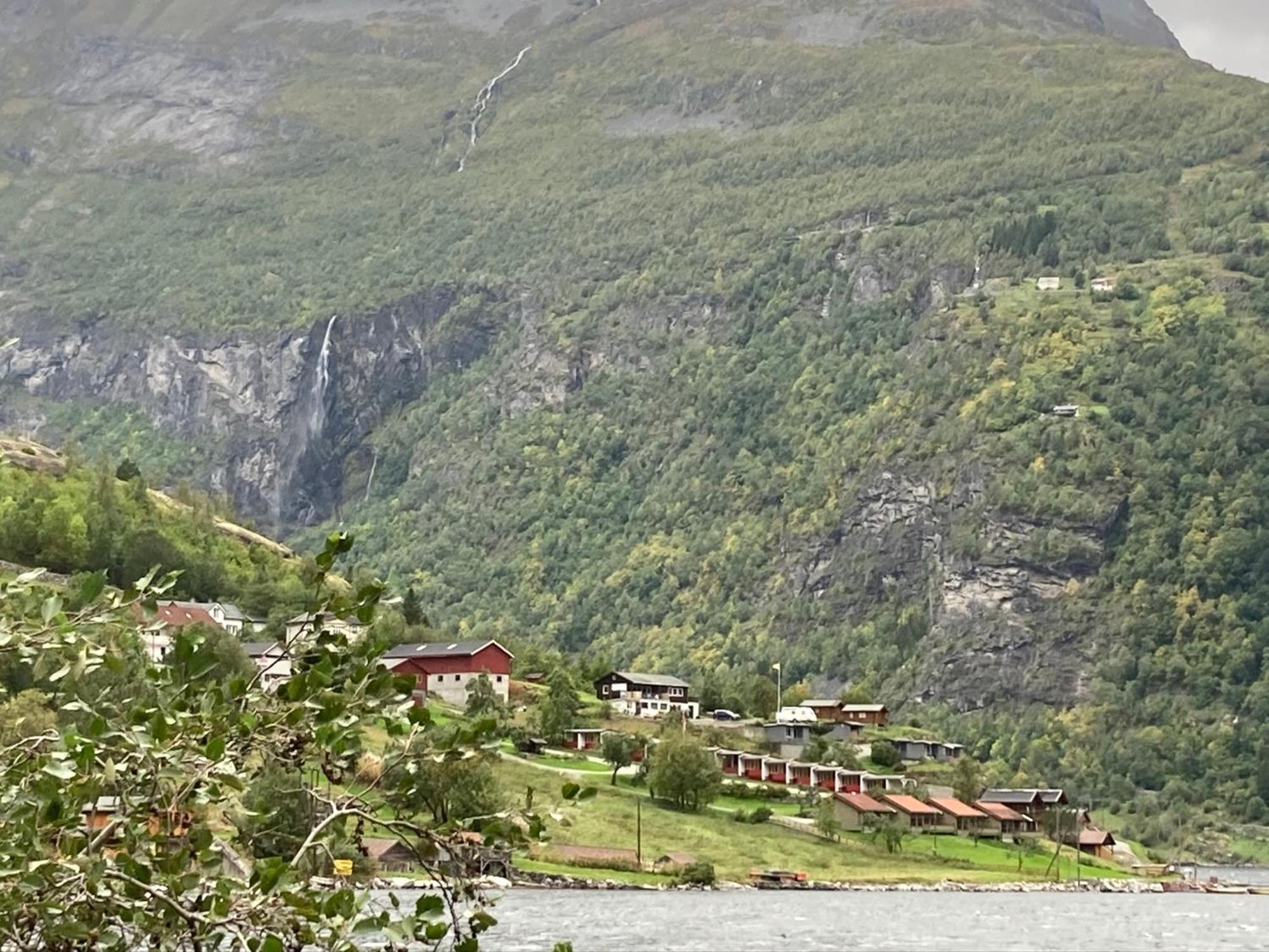 Fjorden Campinghytter Geiranger Exteriér fotografie