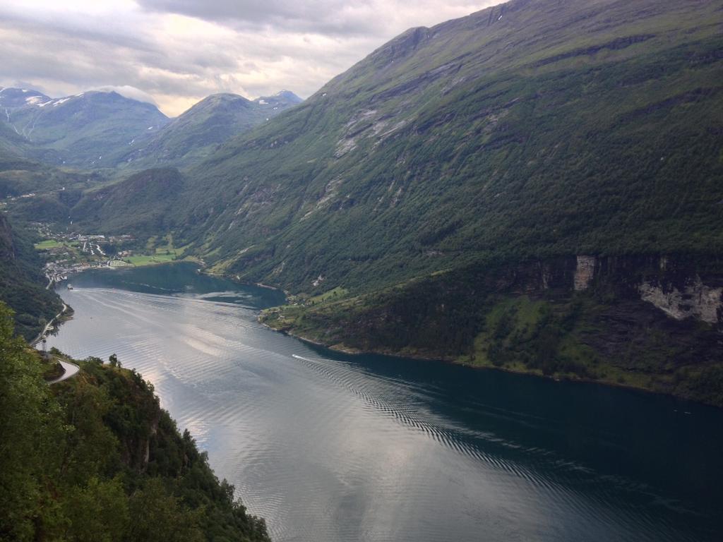 Fjorden Campinghytter Geiranger Exteriér fotografie
